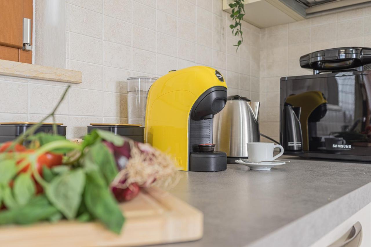 Hygge Family Apartment - One Step Away From The Lake!!! Sirmione Ngoại thất bức ảnh
