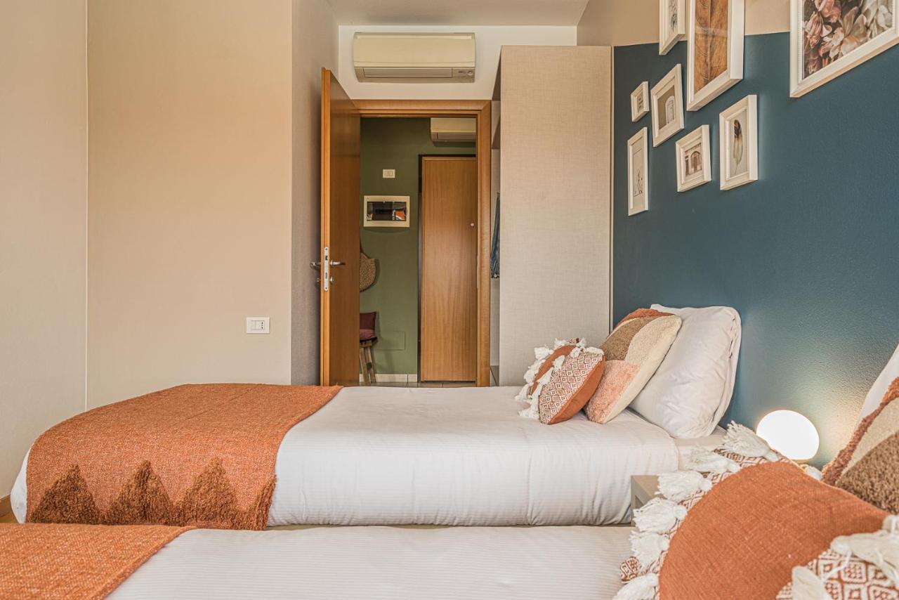 Hygge Family Apartment - One Step Away From The Lake!!! Sirmione Ngoại thất bức ảnh