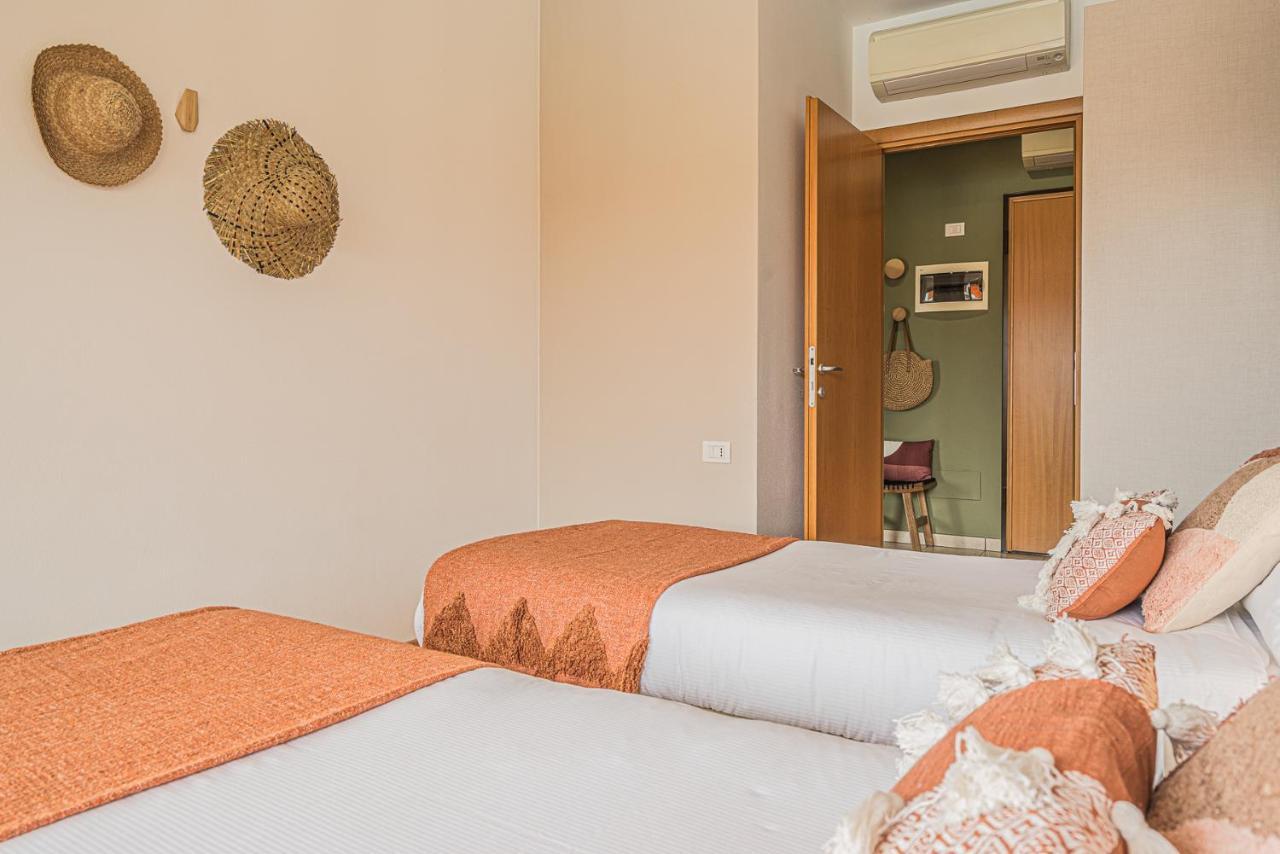 Hygge Family Apartment - One Step Away From The Lake!!! Sirmione Ngoại thất bức ảnh